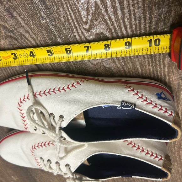 Keds size 10 Blue Jays EUC barely used White and Red Vintage Baseball Sneakers - Picture 9 of 9